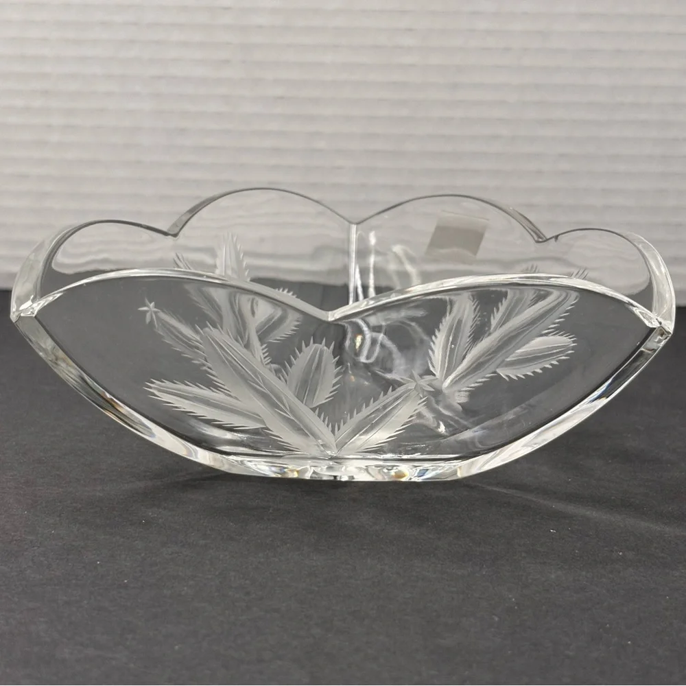 Vtg Mikasa Triangular Crystal Clear Glass Bowl with Etched Cactus Cacti RARE